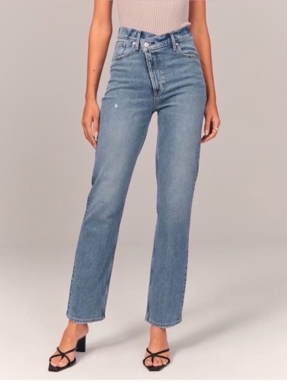 NWT Abercrombie & Fitch Curve Love Ultra High Rise 90s Straight Blue Denim Jeans